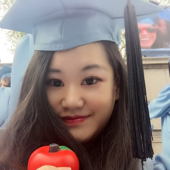 Profile Picture of Natalie Tsien (@natalietsien) on Poshmark