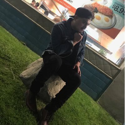 Profile Picture of Jonathan Huizar (@JonathanWizard) on Twitter