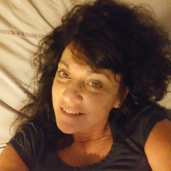 Profile Picture of Darla Engler (@momandtalia) on Poshmark
