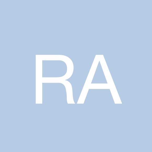 Profile Picture of Rashmi Acharya (@rashmia1229) on Poshmark