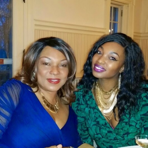 Profile Picture of Stella Udeozor (@stargtgf) on Poshmark