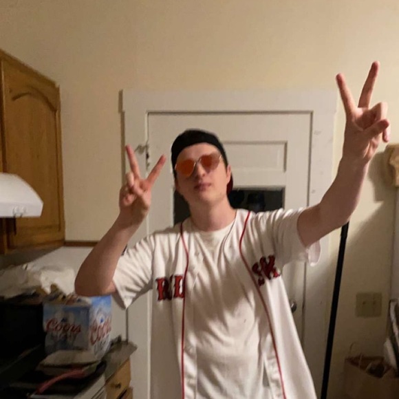 Profile Picture of Thomas Casper (@tcasp99) on Poshmark