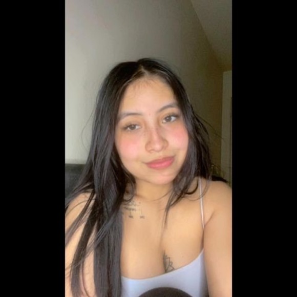 Profile Picture of Lesly Ramirez (@leslyramirez698) on Poshmark