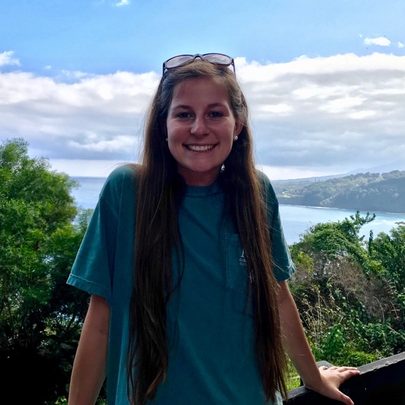 Profile Picture of Emmie Tkach (@etkach) on Poshmark