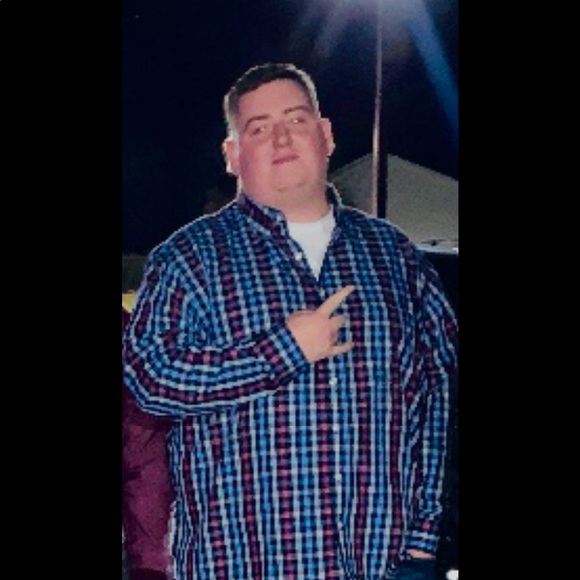 Profile Picture of Josh Jeffers (@joshjeffers) on Poshmark