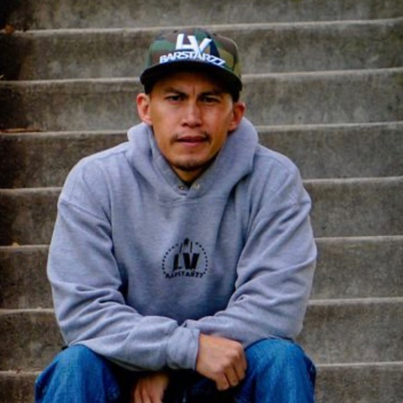 Joshua Asuncion - Poshmark Profile Picture of Joshua Asuncion (@joshdawarrior) on Poshmark