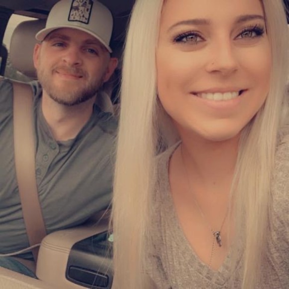 Profile Picture of Kay Fiveash (@kaybri22) on Poshmark