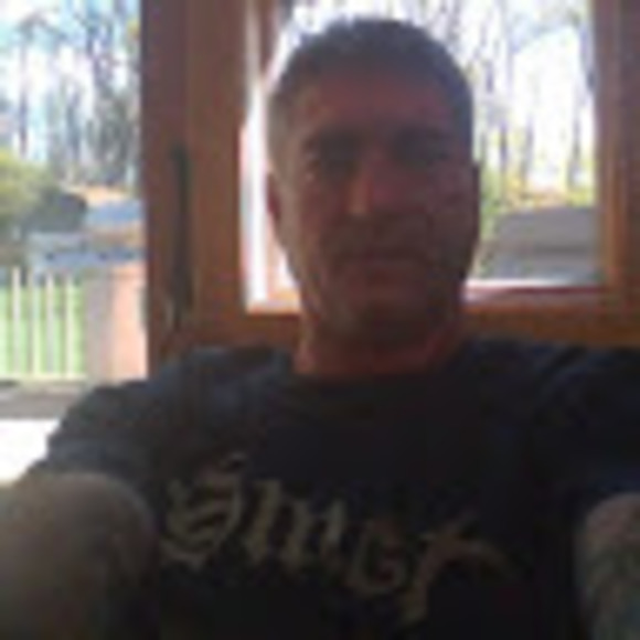 Profile Picture of Robert Benedict (@72benedict) on Poshmark