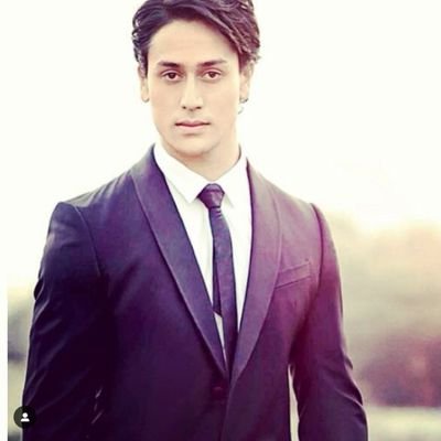 Profile Picture of Jay Hemant Shroff (@JayHemantShroff) on Twitter