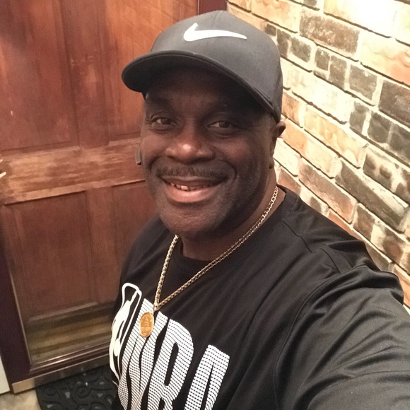 Profile Picture of Alvin Washington (@smooth1888) on Poshmark