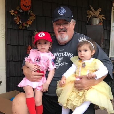 Profile Picture of Mike Cribbs (@MikeCribbs4) on Twitter