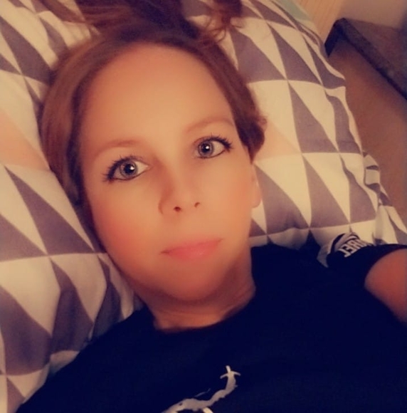 Profile Picture of Tabatha Sigvaldsen (@tabbycat84) on Poshmark