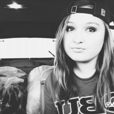 Profile Picture of Hannah Floyd (@HannahFloyd_27) on Twitter