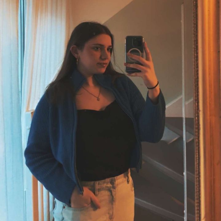 Profile Picture of Laura (@laurabetn) on Tiktok