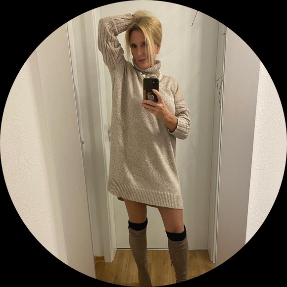 Profile Picture of Milo Vincent (@ernietromp33) on Poshmark