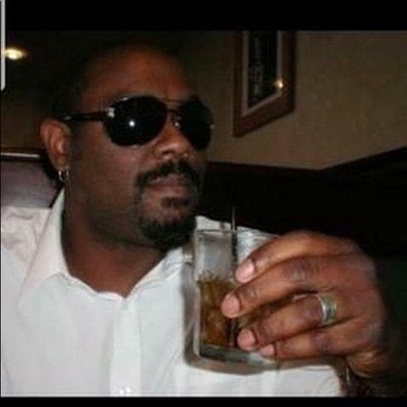 Profile Picture of Daniel Sada (@daniel_sada) on Poshmark