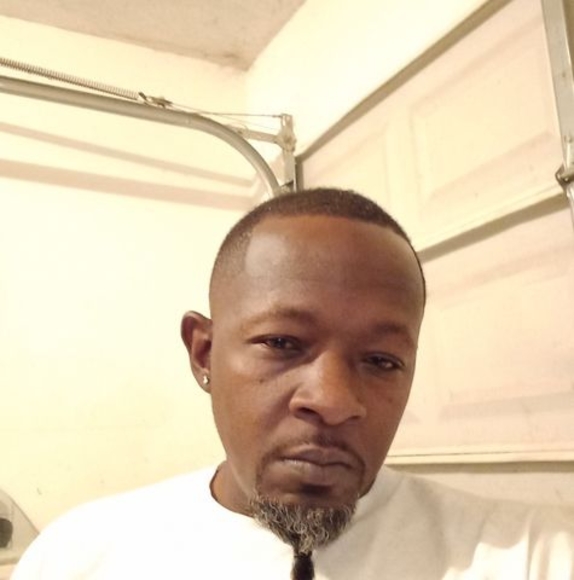 Profile Picture of Floyd Smith (@floydsmith911) on Poshmark