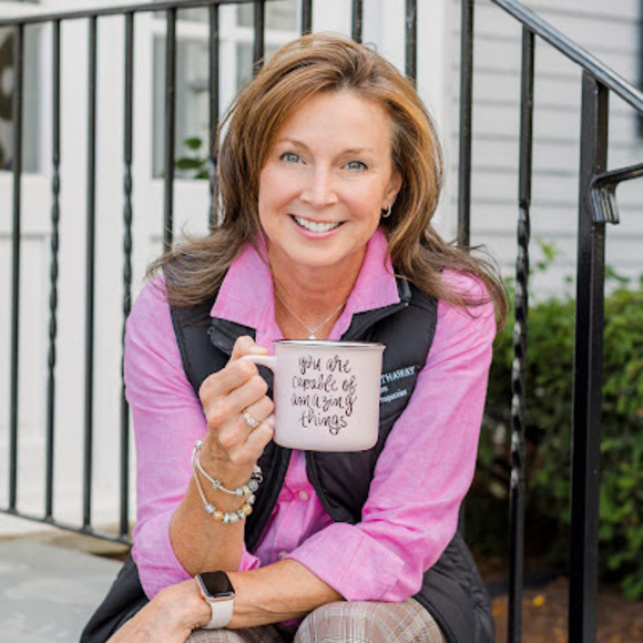 Profile Picture of Terri-ann Snediker (@teamsnediker) on Poshmark