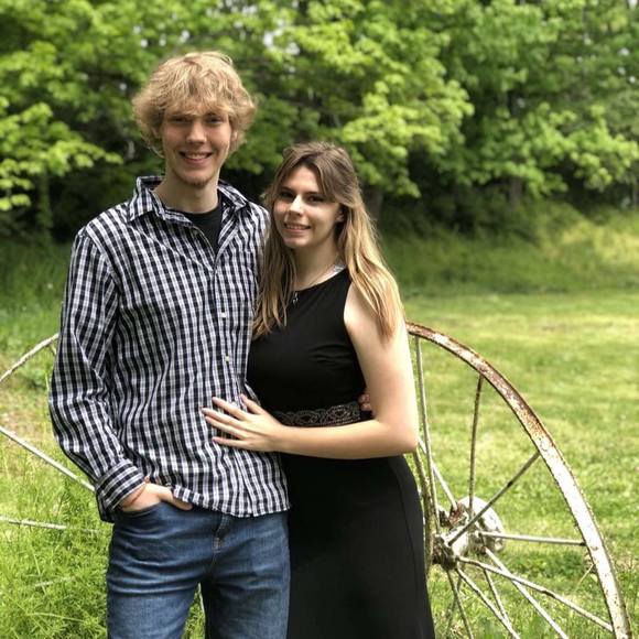 Profile Picture of Colin Brossart (@colinbrossart) on Poshmark