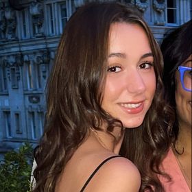 Profile Picture of Laur (@fisherlaurenj) on Pinterest