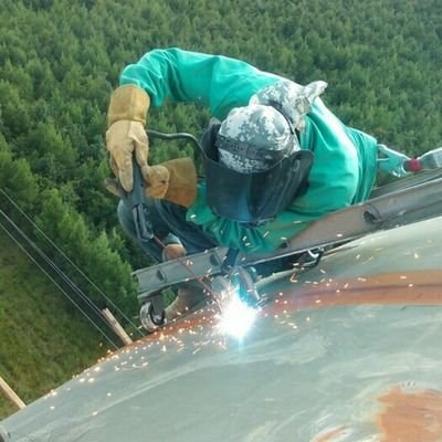 Chris Reding - Twitter Profile Picture of Chris Reding (@Astrangewelder4) on Twitter