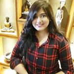 Profile Picture of Debapriya Mohanta✨ (@momosandtwirlingpages) on Instagram