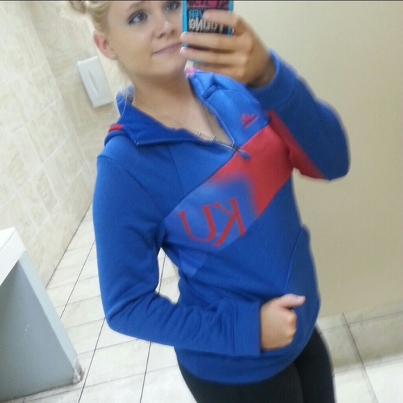 Profile Picture of Jade Kennedy (@jadetheus) on Poshmark