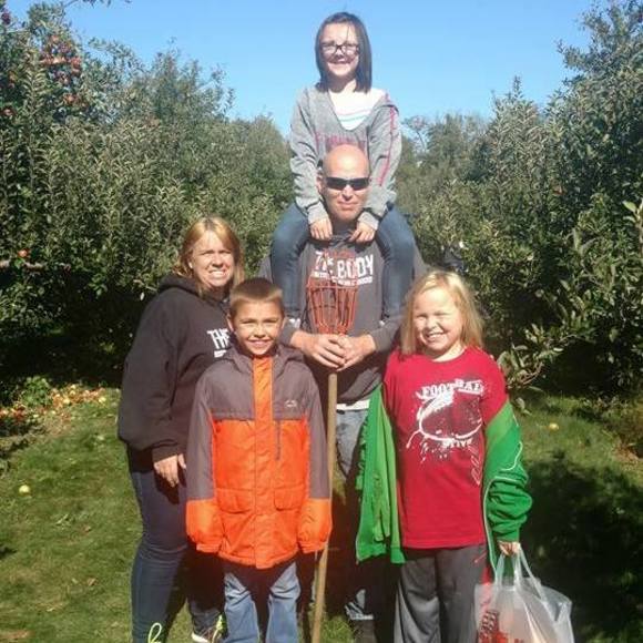 Profile Picture of Lyle Baartz (@baartz) on Poshmark