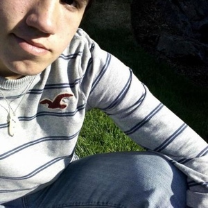 Ian Munroe - Myspace Profile Picture of Ian Munroe (@thatrobotguy) on Myspace