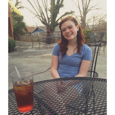 Profile Picture of Haley Dotson (@haleydotdot) on Twitter