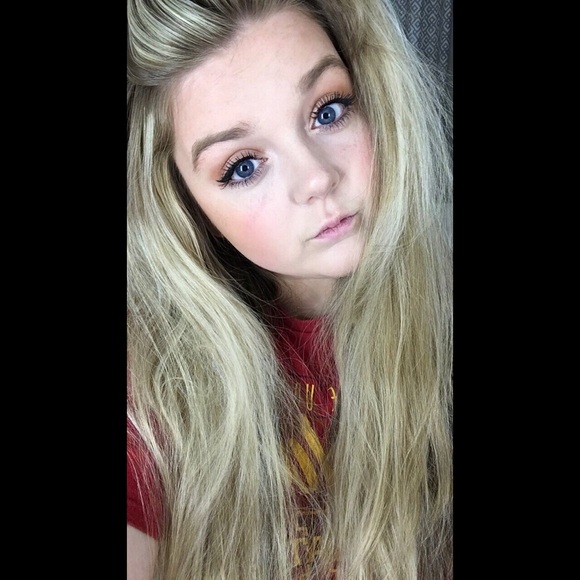 Profile Picture of Alex Dahlgaard (@alexdahlgaard) on Poshmark