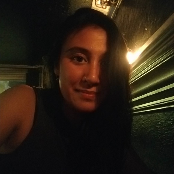 Profile Picture of Isabelle Skrzynski (@beast_bell) on Poshmark