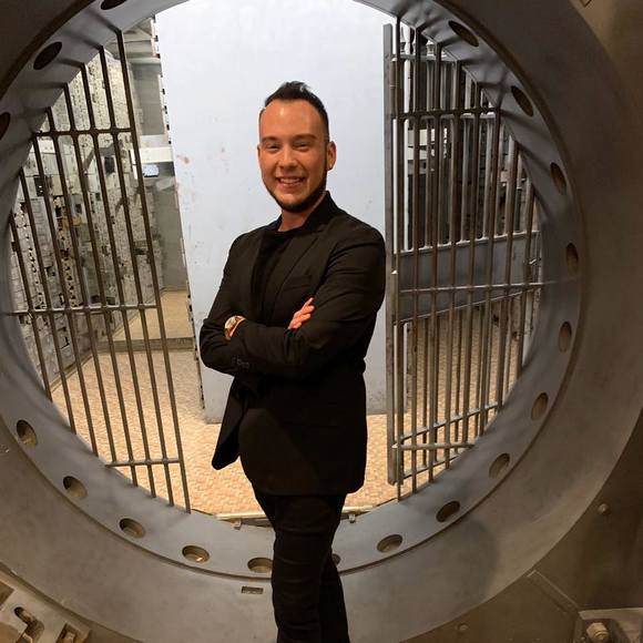 Profile Picture of Jesse Walker (@dopejessica101) on Poshmark