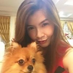 Profile Picture of Debbie Lau (@debbiegllau) on Myspace