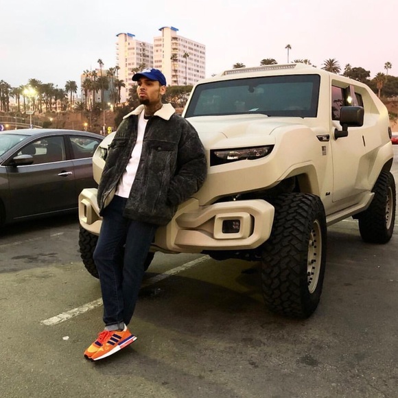 Profile Picture of Braxton Braxton (@braxtonbraxton) on Poshmark