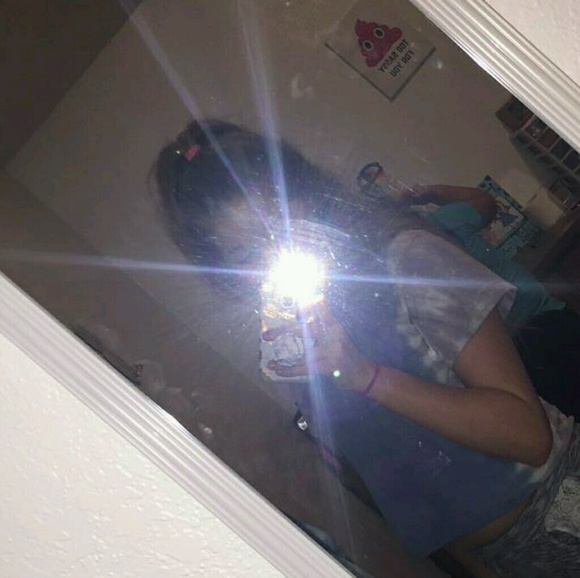 Profile Picture of Hailey Burchett (@haileyjb04) on Poshmark