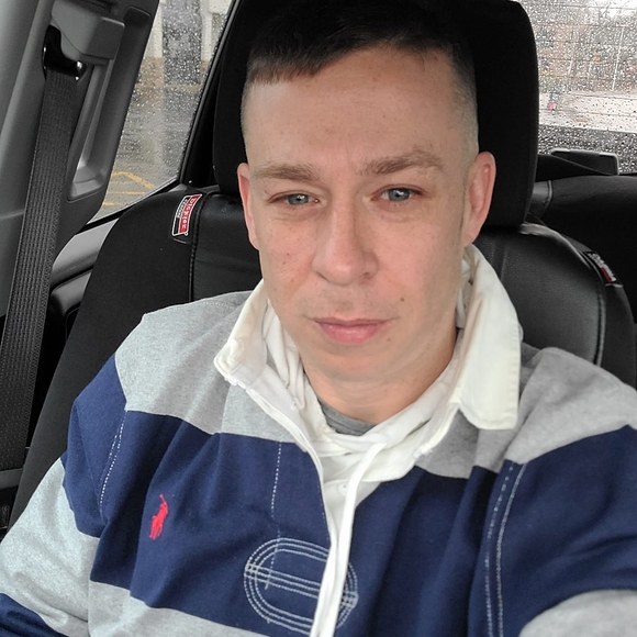 Profile Picture of Brian Goodrow (@bgoodr036) on Poshmark