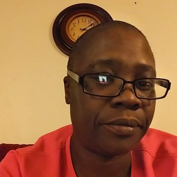 Profile Picture of Valeta Floyd (@shugababy730) on Poshmark