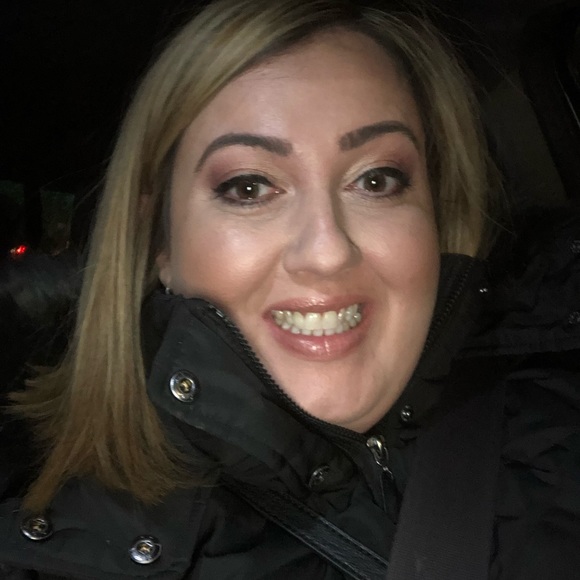 Profile Picture of Sharon Shimonov (@sshimonov) on Poshmark