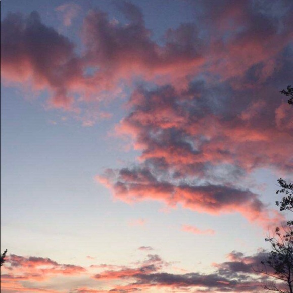 Alanna Bluett - Poshmark Profile Picture of Alanna Bluett (@alannabluett) on Poshmark