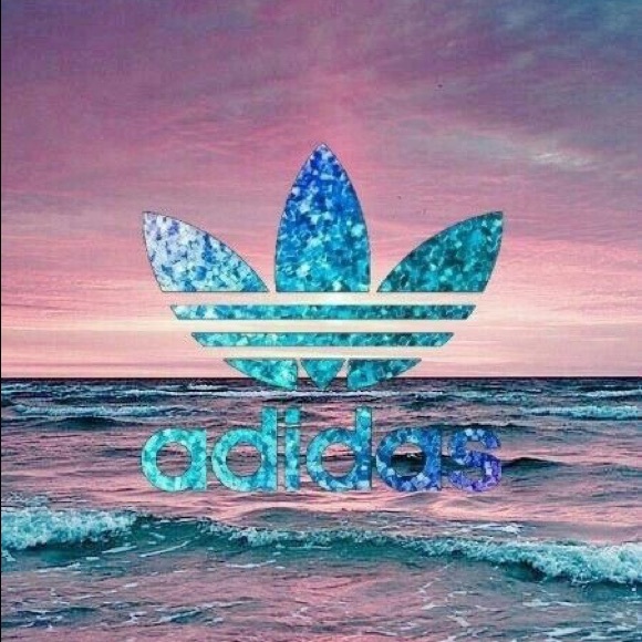 Profile Picture of Merika Maust (@lashae1018) on Poshmark