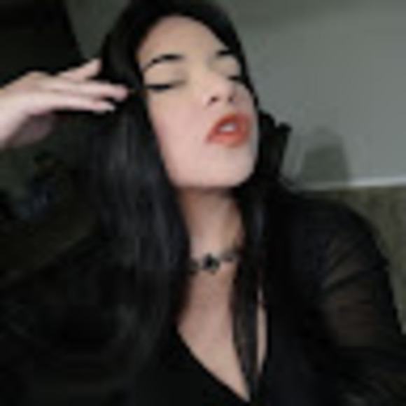 Profile Picture of Lucero Palacios (@alexaraghost96) on Poshmark