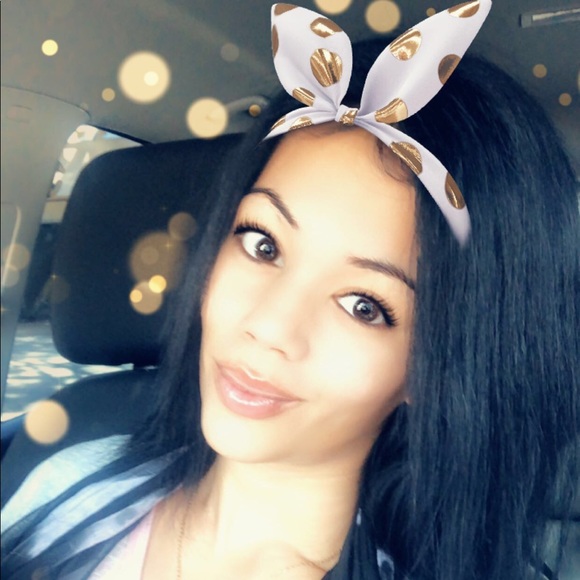 Profile Picture of Mari Rodriguez (@marirodrigue117) on Poshmark