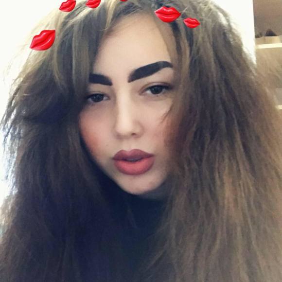 Profile Picture of Tyler Luna (@tyler_byeee) on Poshmark