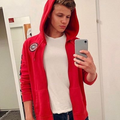 Profile Picture of 𝐋𝐮𝐤𝐞 𝐆𝐚𝐫ç𝐢𝐚 (@SpxrtStud) on Twitter