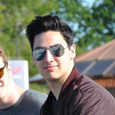 Profile Picture of Just Zach (@ZachHandszer) on Twitter