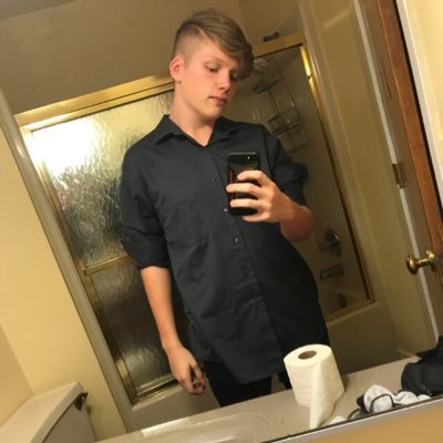 Profile Picture of Adam Schrock (@AdamSchrock3) on Twitter