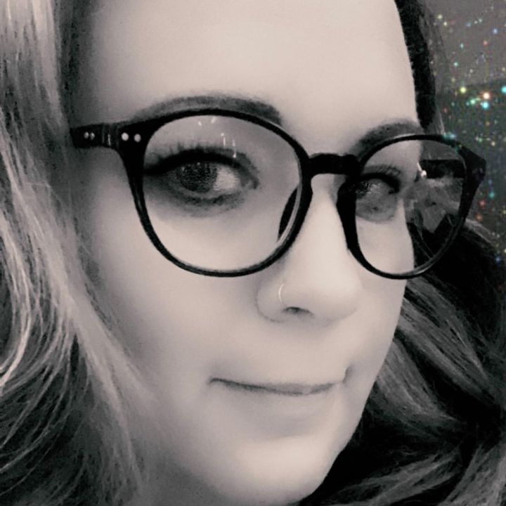 Profile Picture of Lori Tomka (@loritomka) on Tiktok