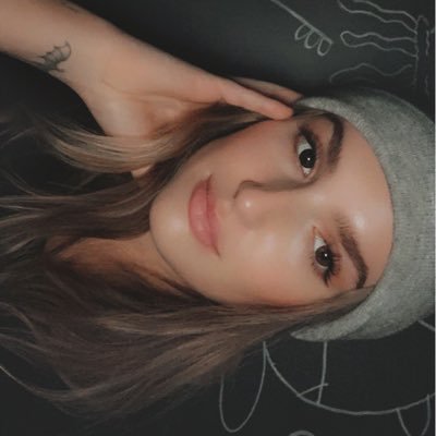 Profile Picture of CJ Gray (@CarlyPalmisano) on Twitter