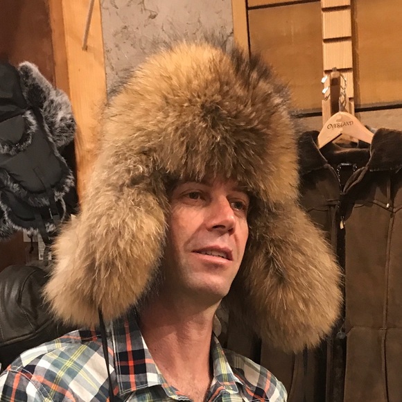 Profile Picture of Chris Wherry (@chriswherry) on Poshmark